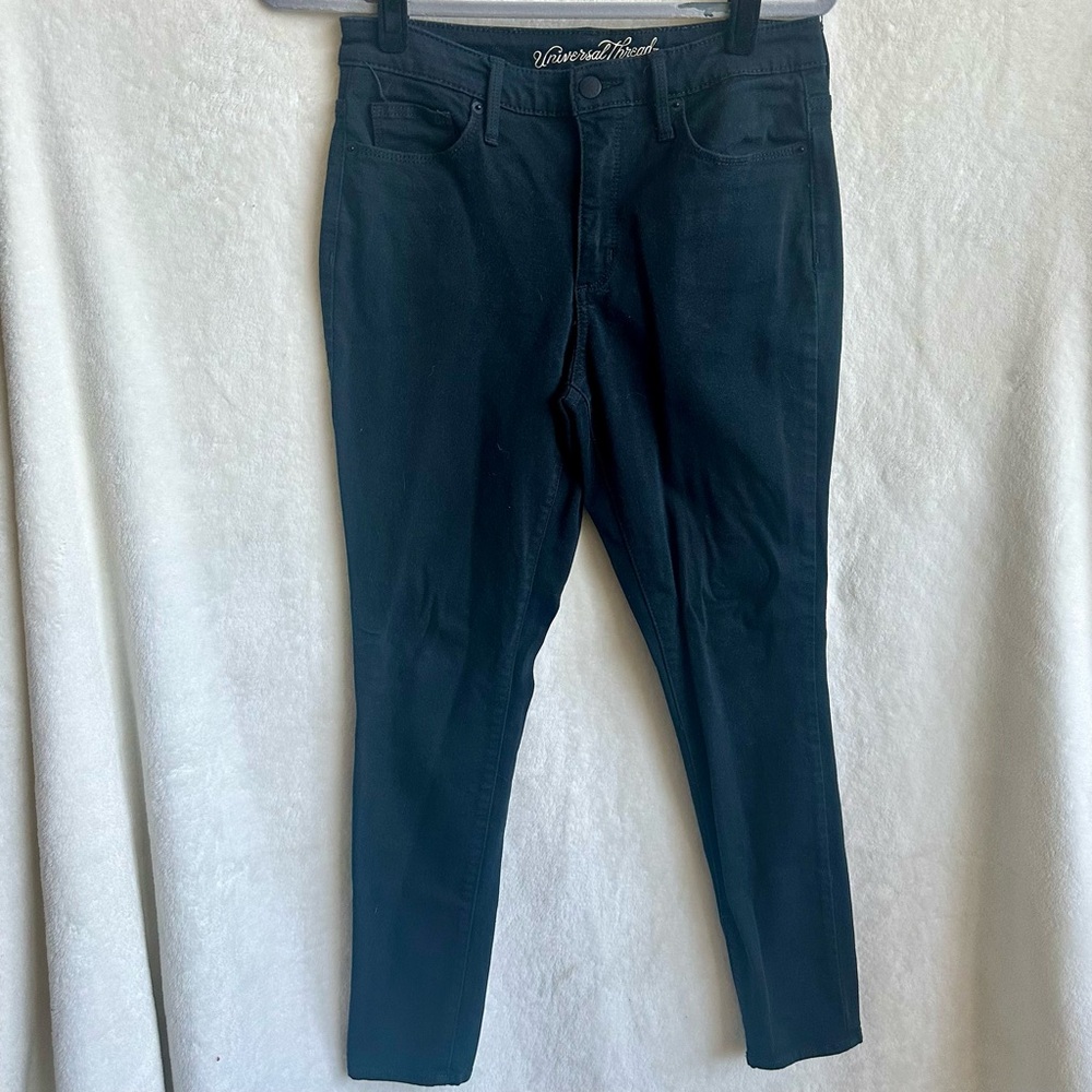 Universal Thread Women's High Rise Black Skinny Jeans Size 6/28R